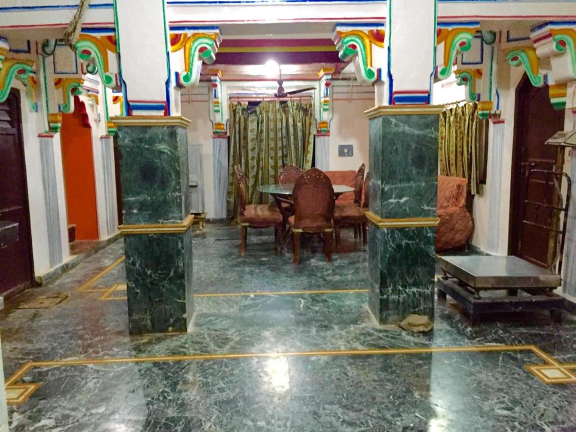 Grg Shanti Guest House Varanasi Near Manikarnika Ghat Luaran gambar