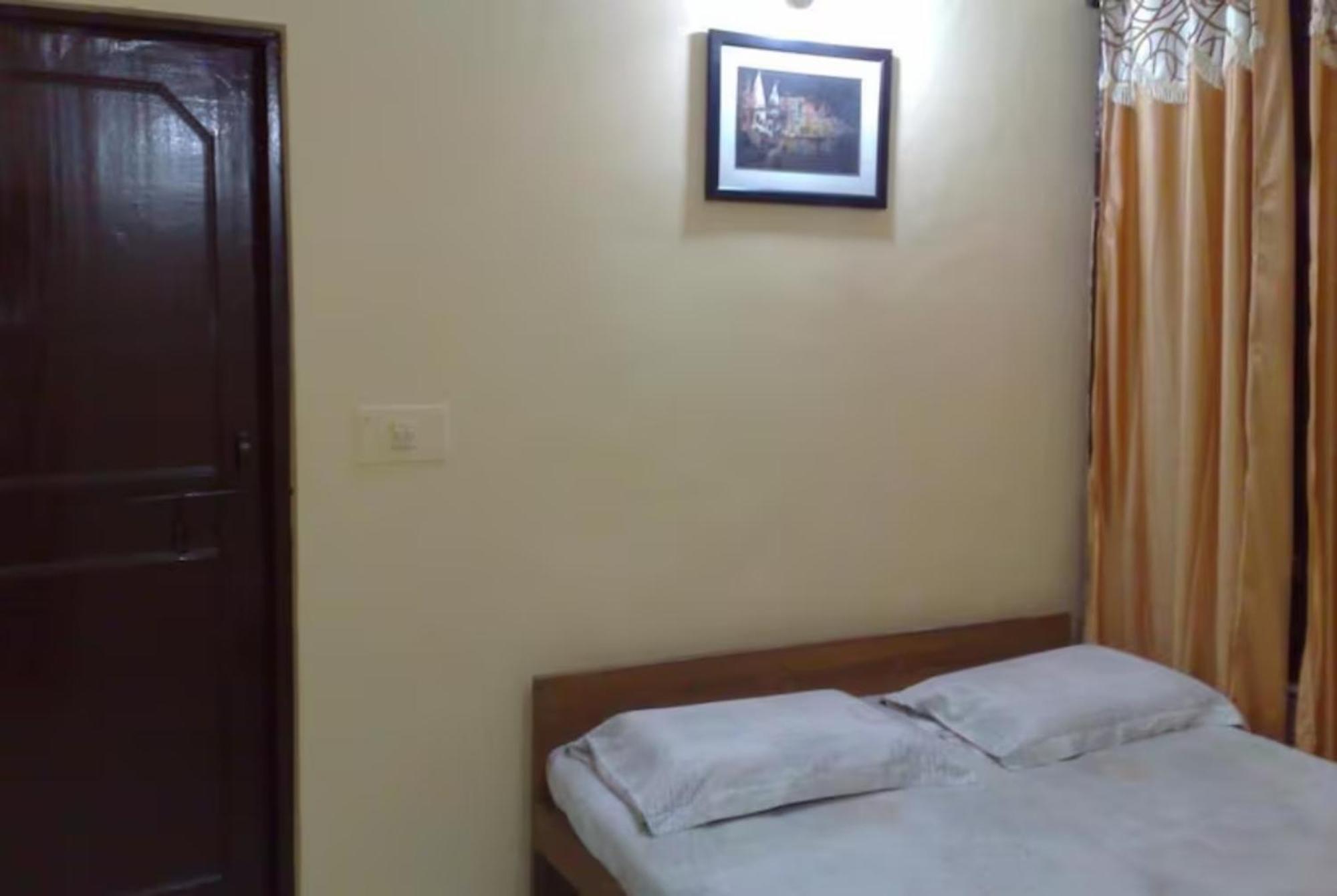 Grg Shanti Guest House Varanasi Near Manikarnika Ghat Luaran gambar