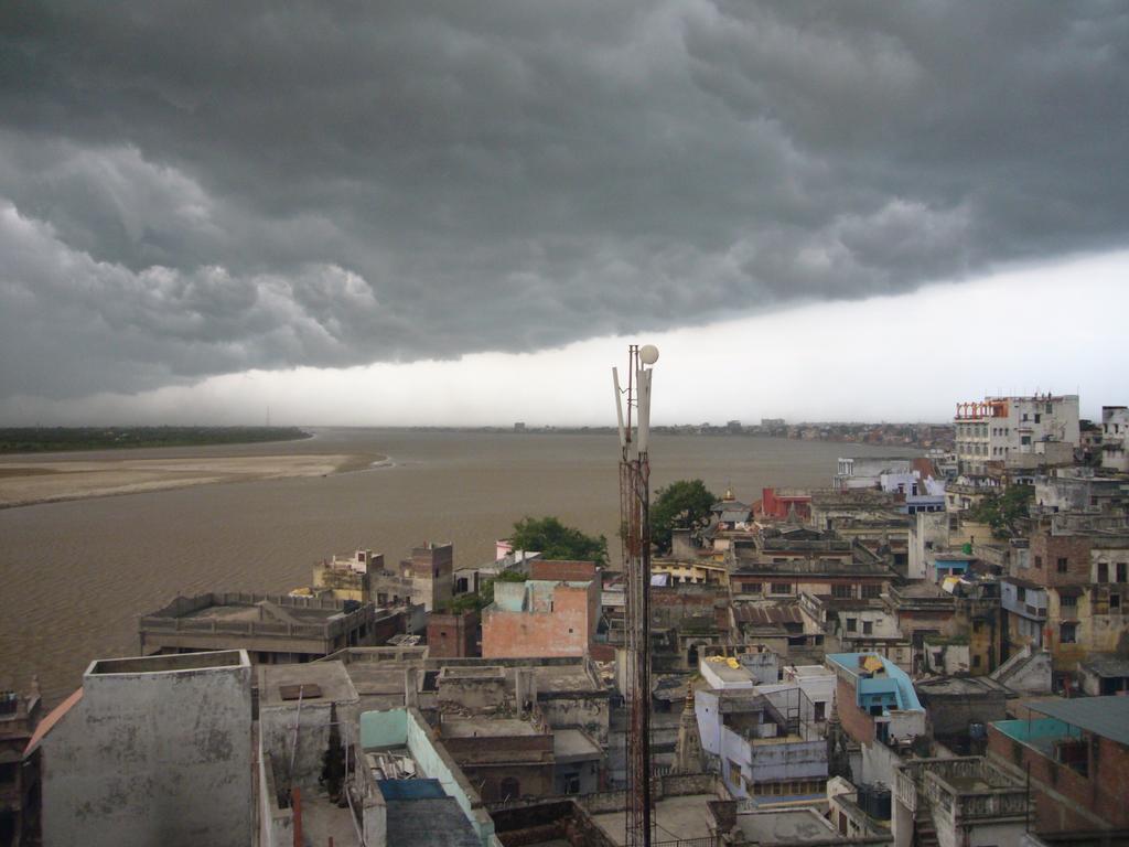 Grg Shanti Guest House Varanasi Near Manikarnika Ghat Luaran gambar