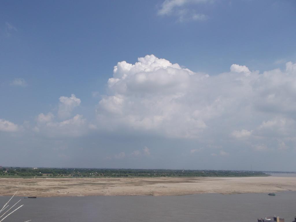 Grg Shanti Guest House Varanasi Near Manikarnika Ghat Luaran gambar