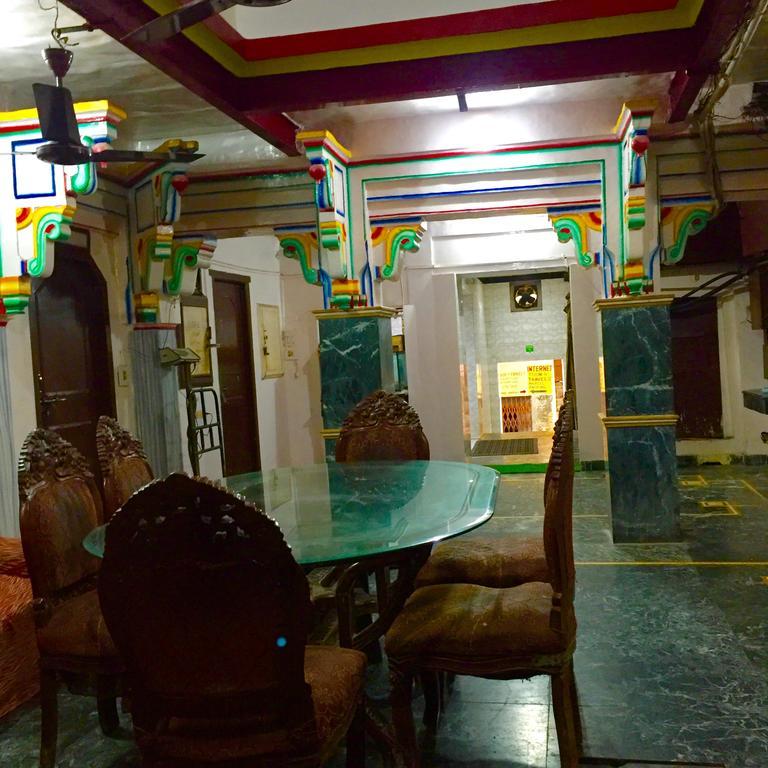 Grg Shanti Guest House Varanasi Near Manikarnika Ghat Luaran gambar